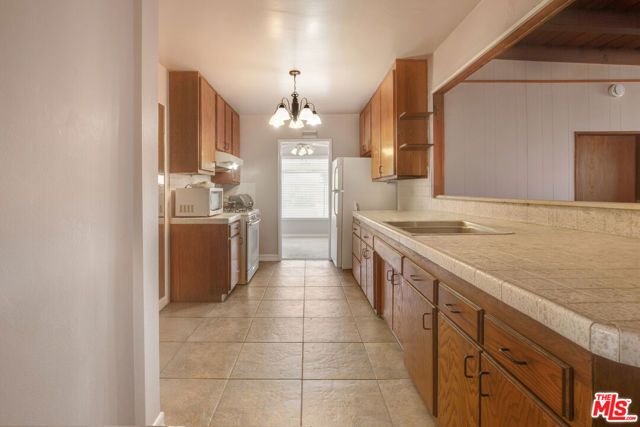 1407 W 138th Street, Compton, CA 90222