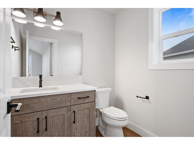 3517 N 11TH Cir, Ridgefield, WA 98642