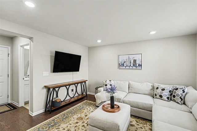 216 S Mill Street, Plymouth, MI 48170