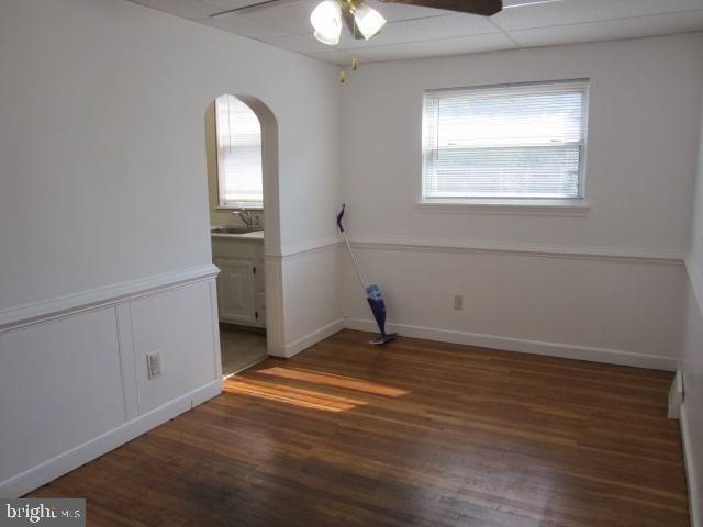355 HAMPDEN RD, Upper Darby, PA 19082