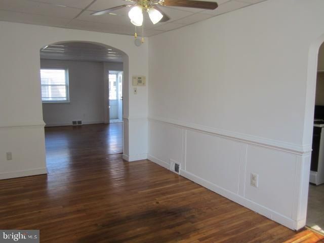 355 HAMPDEN RD, Upper Darby, PA 19082