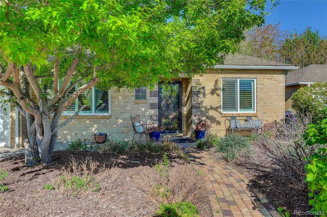 2555 Poplar Street, Denver, CO 80207