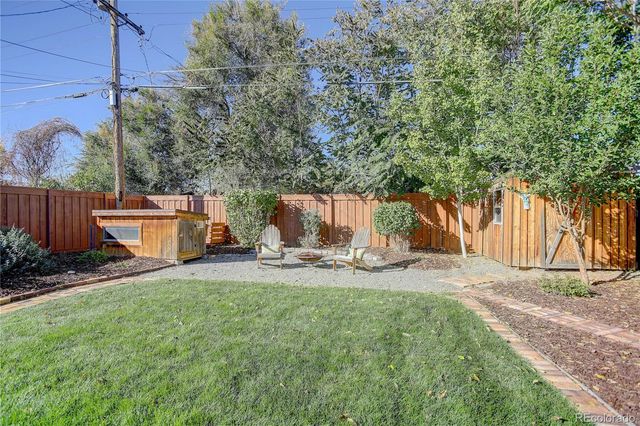 2555 Poplar Street, Denver, CO 80207