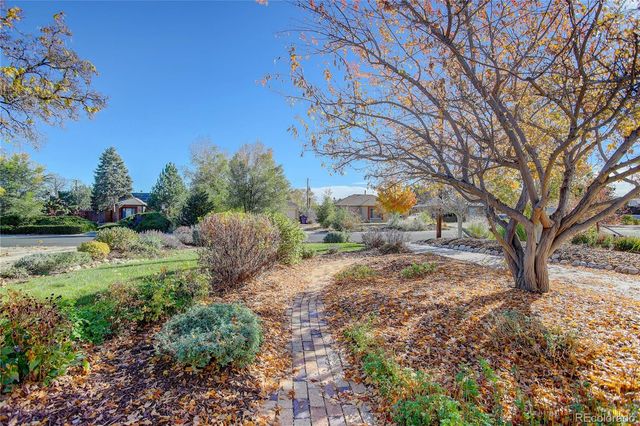 2555 Poplar Street, Denver, CO 80207