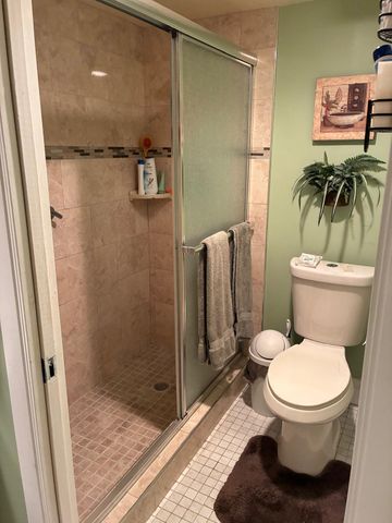 6768 10TH Avenue N 115, Lake Worth, FL 33467