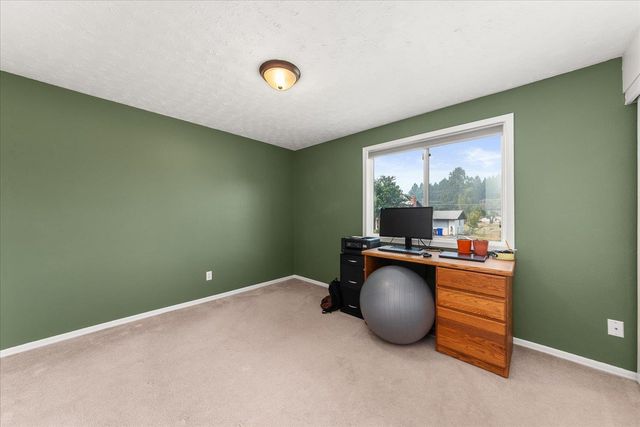 2823 S Bates Rd, Spokane Valley, WA 99206