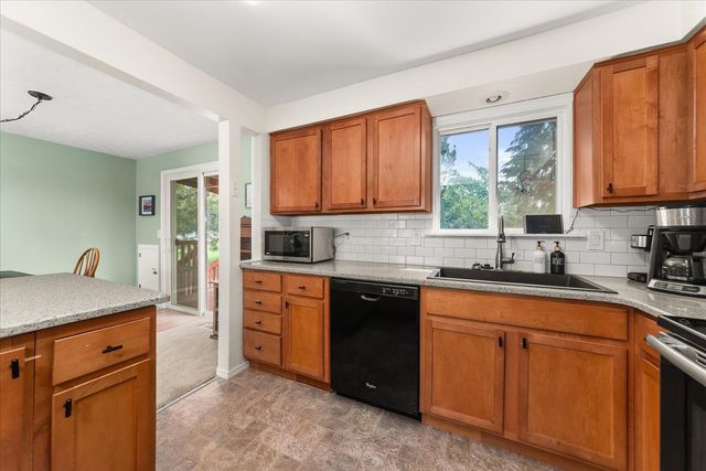 2823 S Bates Rd, Spokane Valley, WA 99206