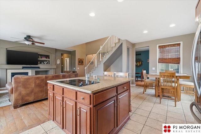 613 S 180 Avenue, Elkhorn, NE 68022