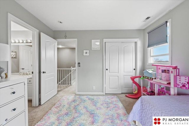 613 S 180 Avenue, Elkhorn, NE 68022