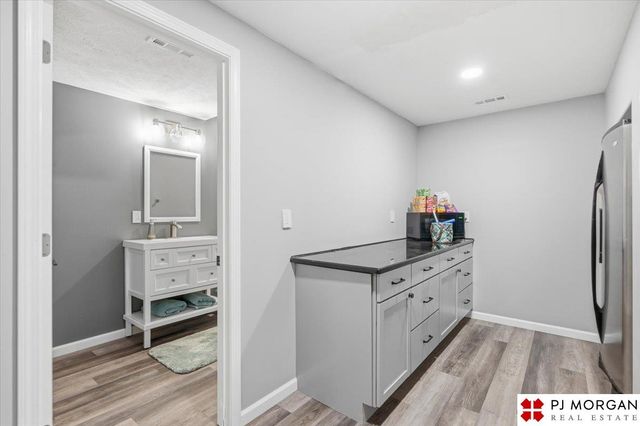 613 S 180 Avenue, Elkhorn, NE 68022
