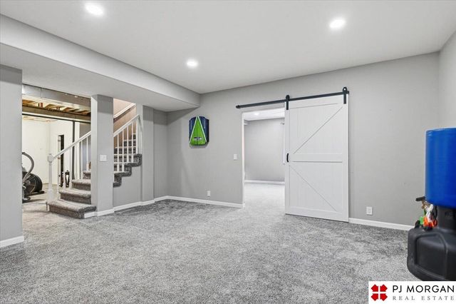 613 S 180 Avenue, Elkhorn, NE 68022