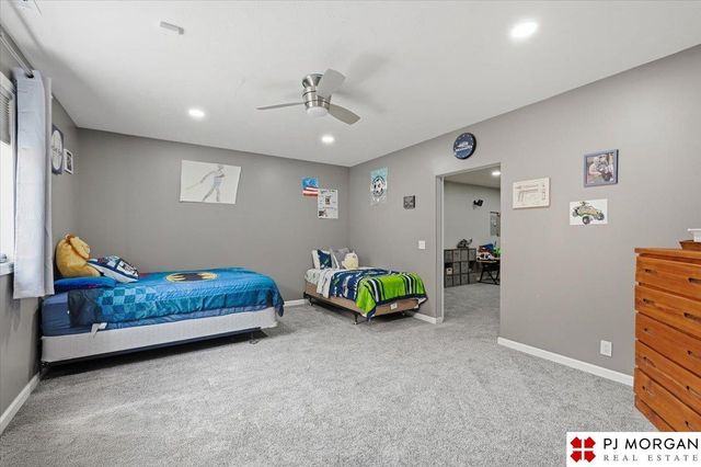 613 S 180 Avenue, Elkhorn, NE 68022