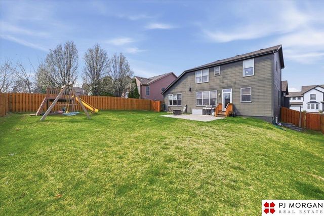 613 S 180 Avenue, Elkhorn, NE 68022
