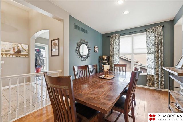 613 S 180 Avenue, Elkhorn, NE 68022