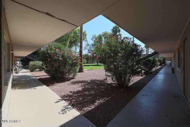 1111 E TURNEY Avenue 27, Phoenix, AZ 85014