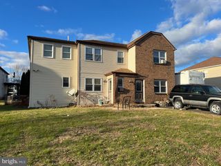 271 & 273 SHIRLEY DR, Harleysville, PA 19438