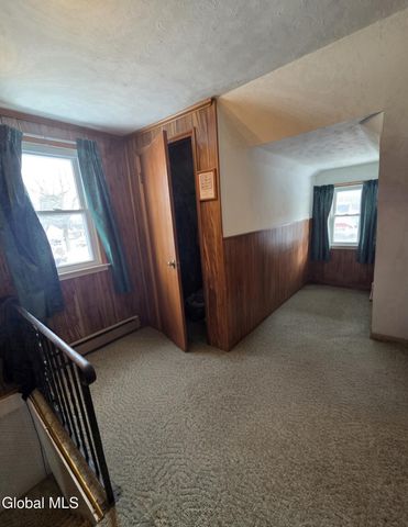 3045 Edgewood Avenue, Rotterdam, NY 12306