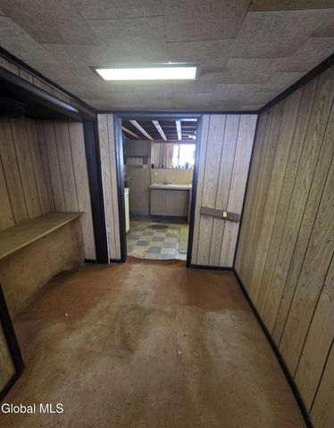 3045 Edgewood Avenue, Rotterdam, NY 12306