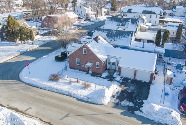 3045 Edgewood Avenue, Rotterdam, NY 12306