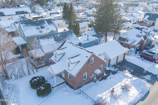 3045 Edgewood Avenue, Rotterdam, NY 12306