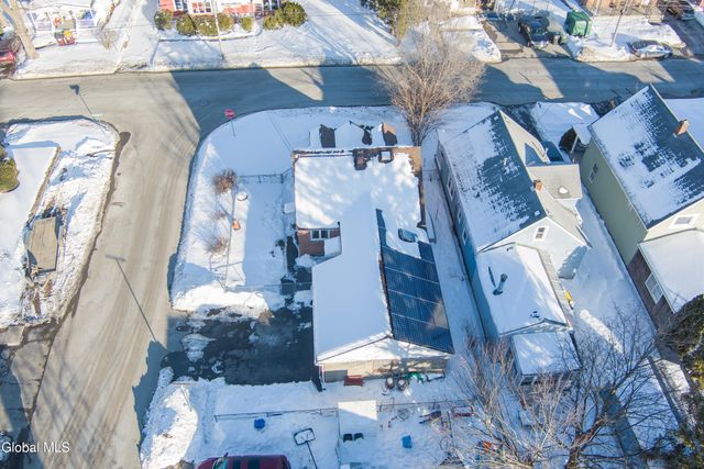 3045 Edgewood Avenue, Rotterdam, NY 12306