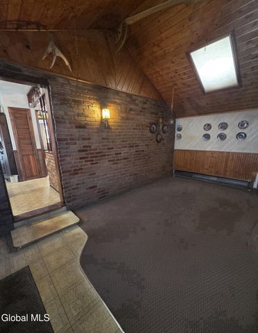 3045 Edgewood Avenue, Rotterdam, NY 12306