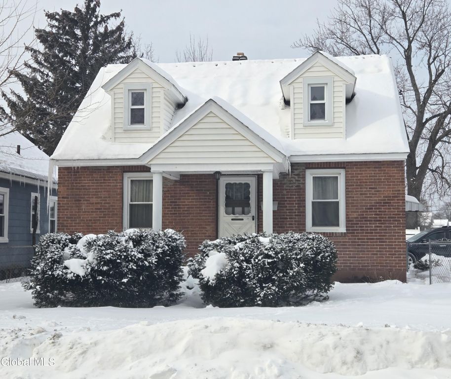 3045 Edgewood Avenue, Rotterdam, NY 12306