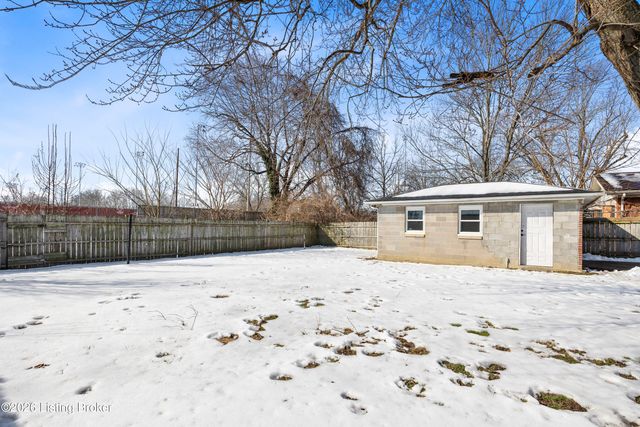 4102 Foreman Ln, Louisville, KY 40219