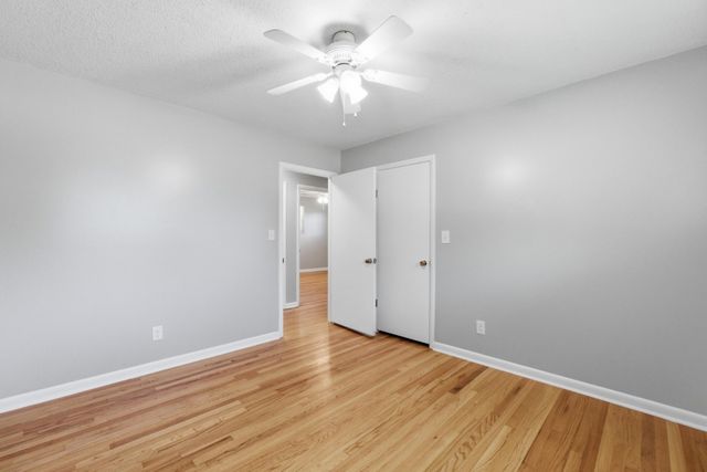 15 Holiday Lane, Chattanooga, TN 37415