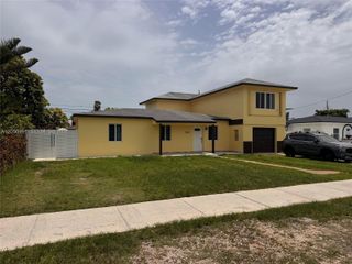 7400 SW 39th St 1, Miami, FL 33155
