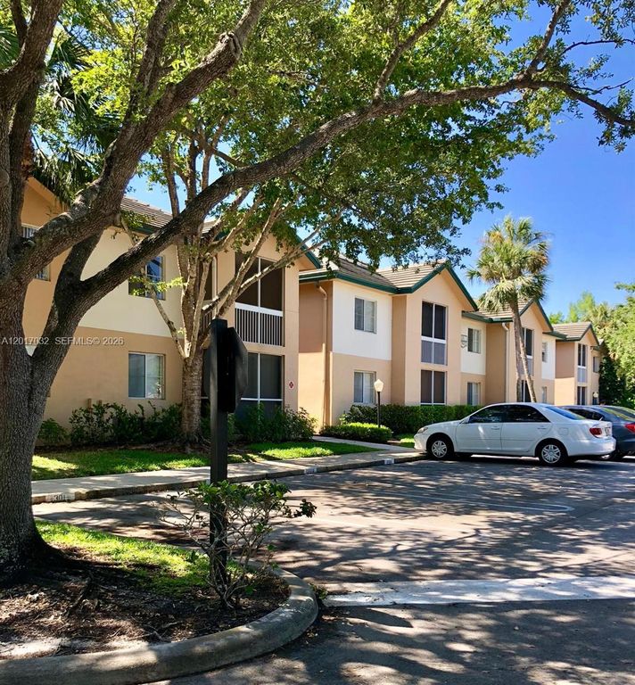 9855 Westview Drive 723, Coral Springs, FL 33076