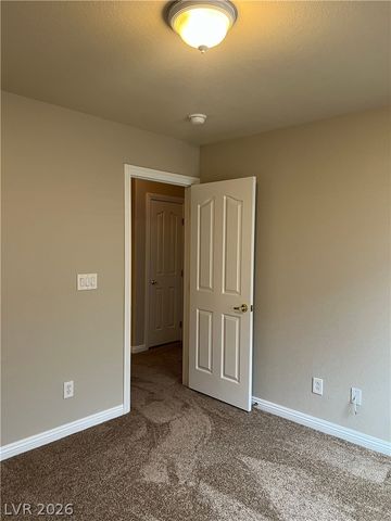 8764 Traveling Breeze Avenue 102, Las Vegas, NV 89178