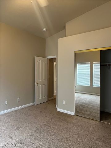 8764 Traveling Breeze Avenue 102, Las Vegas, NV 89178