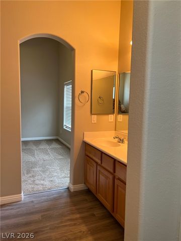 8764 Traveling Breeze Avenue 102, Las Vegas, NV 89178