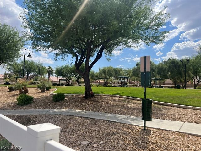 8764 Traveling Breeze Avenue 102, Las Vegas, NV 89178