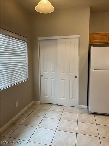 8764 Traveling Breeze Avenue 102, Las Vegas, NV 89178
