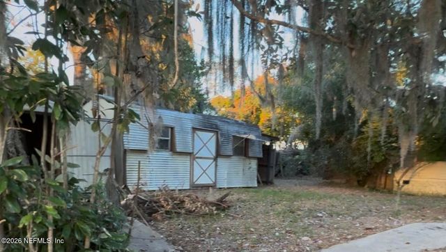 169 JEWEL Avenue, Interlachen, FL 32148