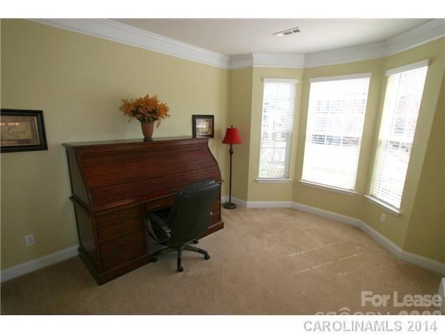 10132 Montrose Drive NW, Charlotte, NC 28269