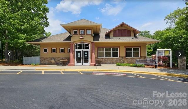 10132 Montrose Drive NW, Charlotte, NC 28269