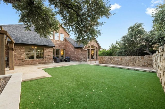 166 Briarpatch CT, Austin, TX 78737