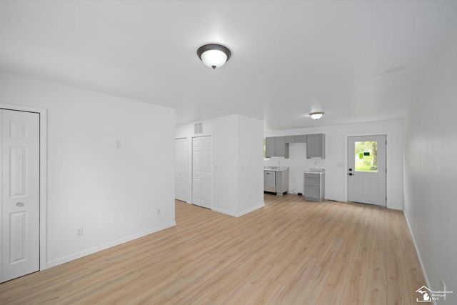 1152 Rambling Road, Ypsilanti Twp, MI 48198