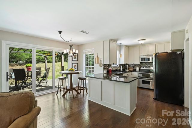 13600 Red Wine Court, Charlotte, NC 28273