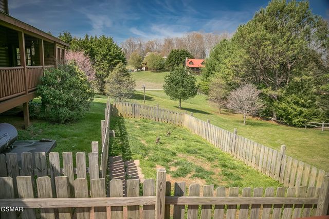 3385 Clear Valley Drive, Sevierville, TN 37862