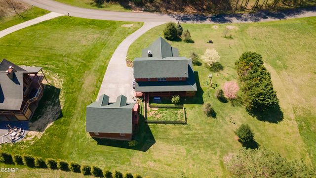 3385 Clear Valley Drive, Sevierville, TN 37862