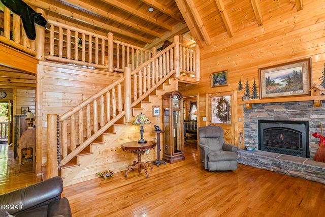 3385 Clear Valley Drive, Sevierville, TN 37862