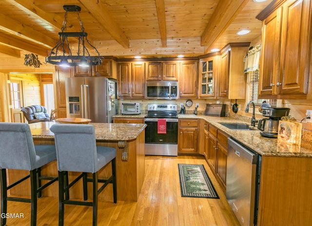 3385 Clear Valley Drive, Sevierville, TN 37862