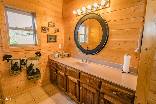 3385 Clear Valley Drive, Sevierville, TN 37862