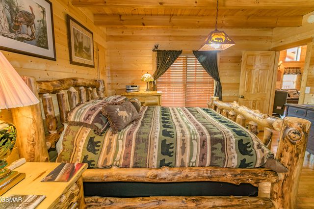 3385 Clear Valley Drive, Sevierville, TN 37862