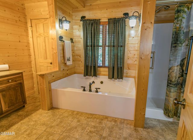 3385 Clear Valley Drive, Sevierville, TN 37862