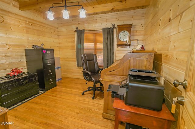 3385 Clear Valley Drive, Sevierville, TN 37862